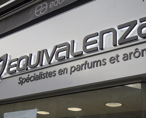 Enseigne pour Equivalenza